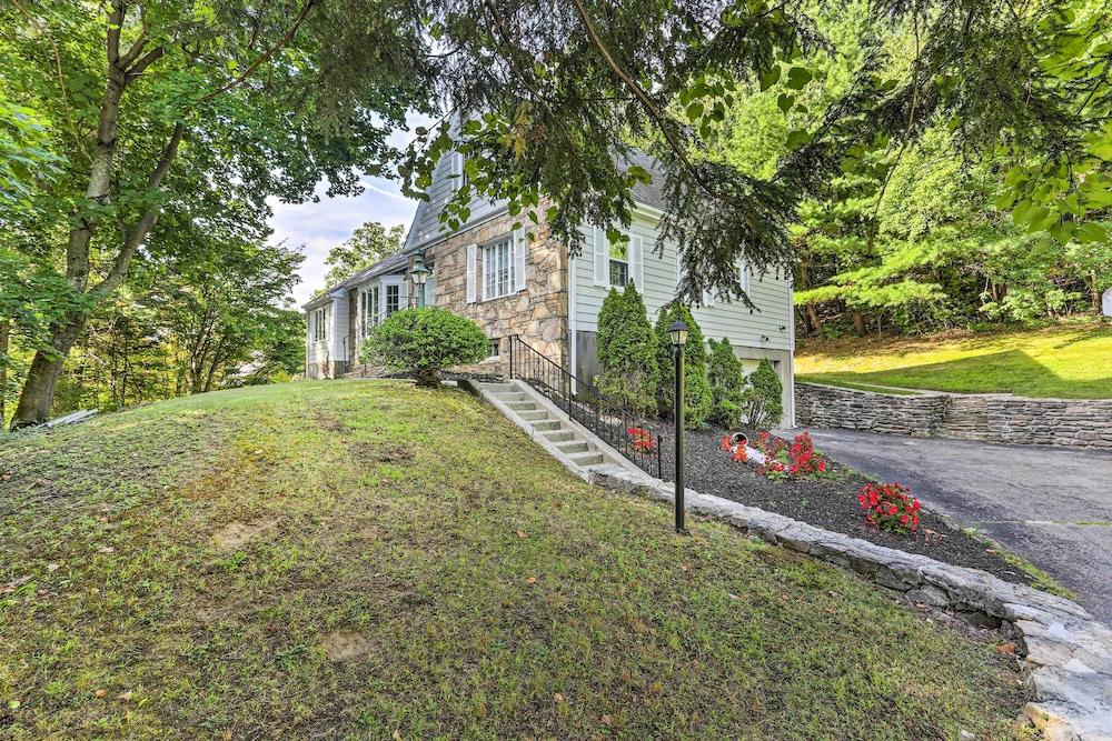 Grand Worcester Getaway w/ Large Private Yard!