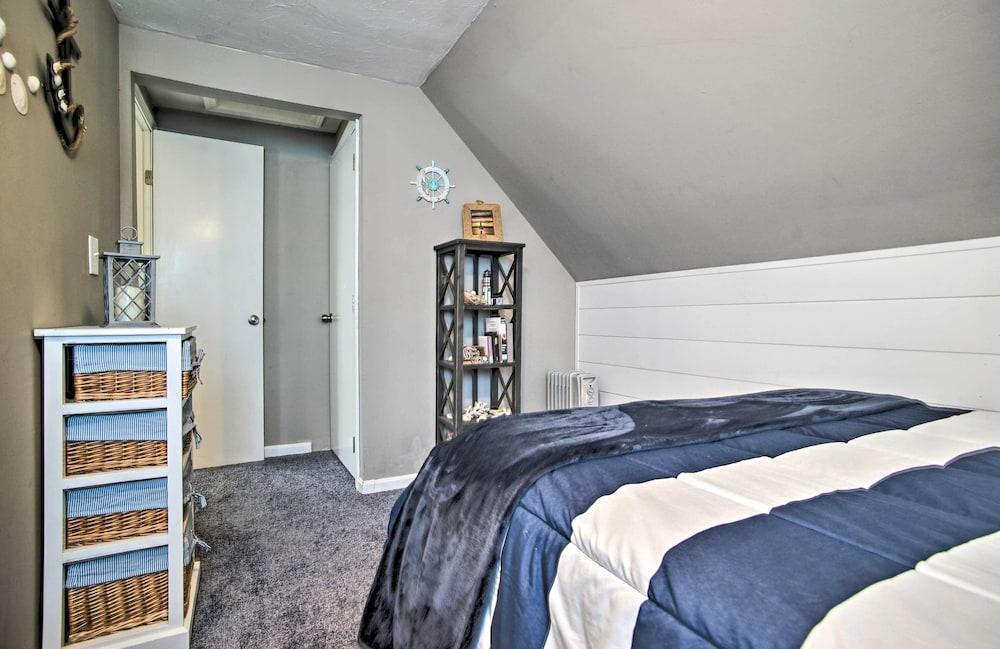 5 Mi to Beach: Cape Cod Getaway w/ Grill