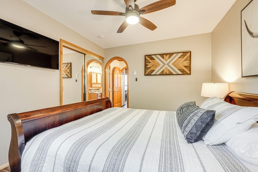 Brian Head Condo w/ Deck & View - Walk to Ski Lift