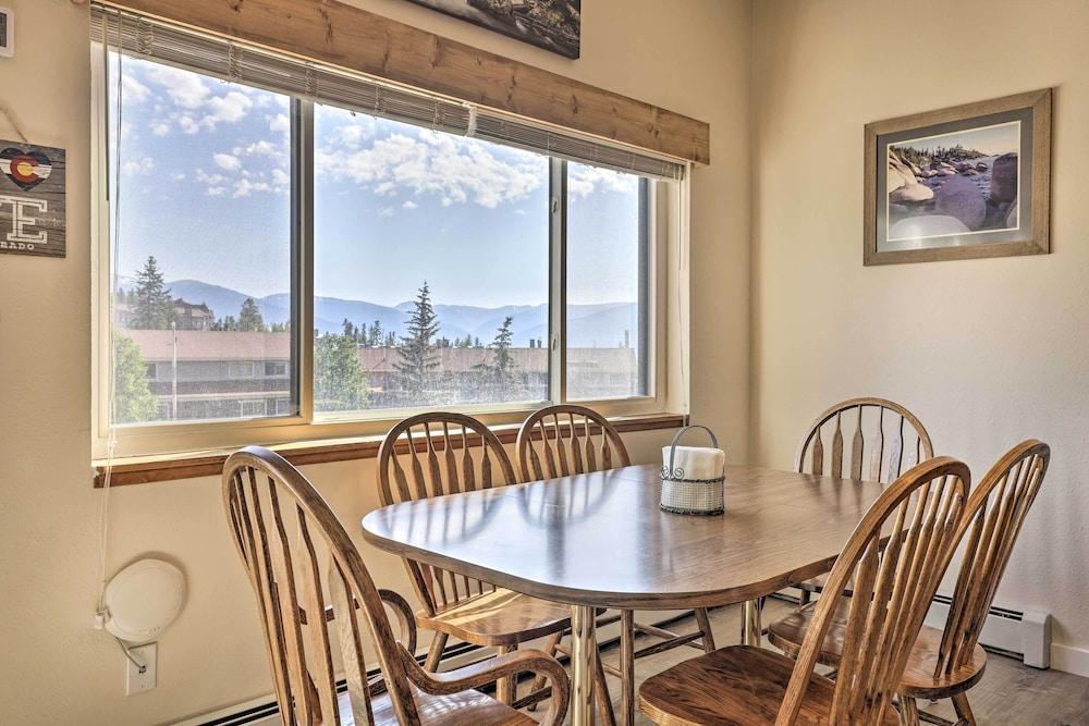 Silverthorne Condo w/ Views ~ 11 Mi to Ski Slopes