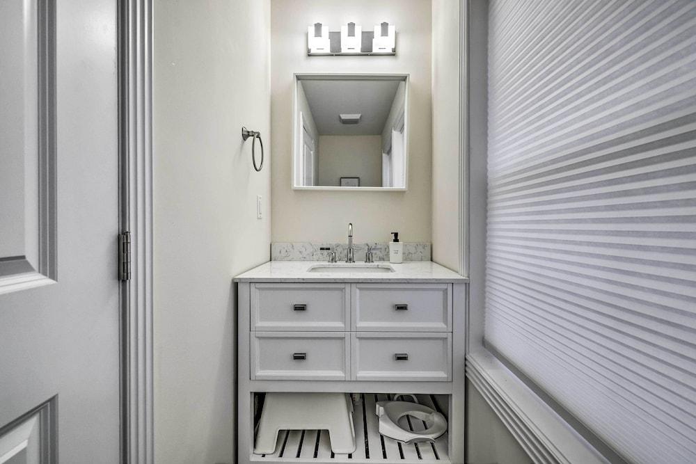 Community Beach & Lake: Pocono Summit Escape