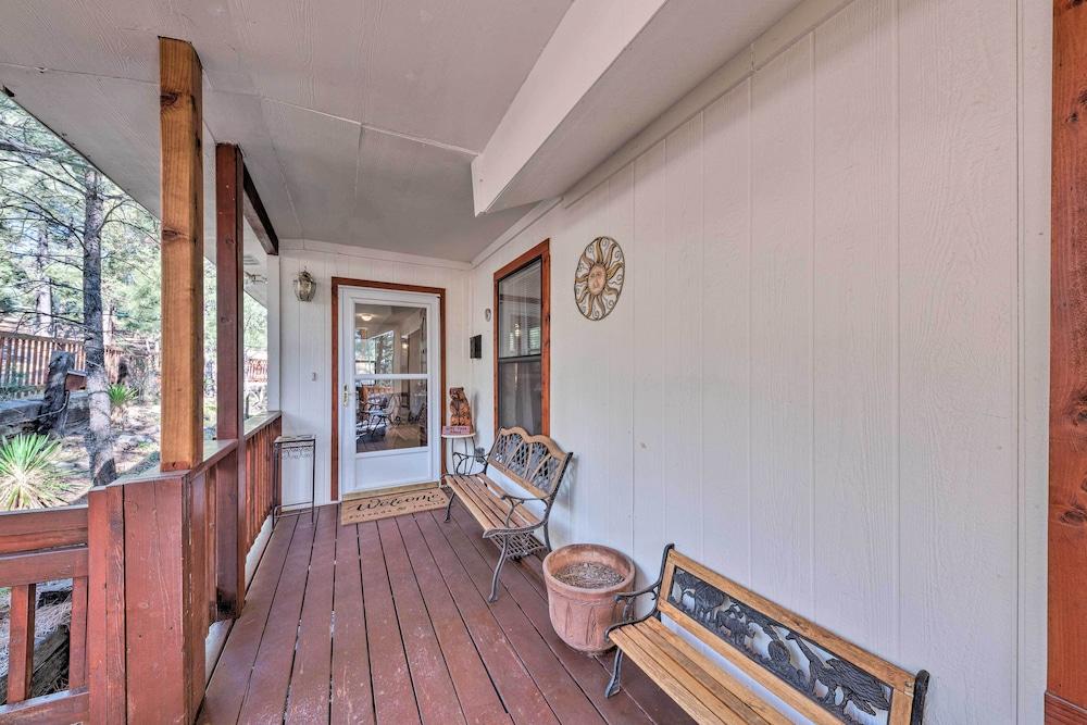 Spacious Ruidoso Cabin < 3 Mi to Downtown!