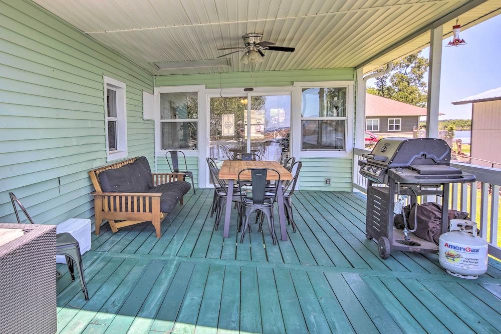 Waterfront Onalaska Retreat w/ Private Dock!