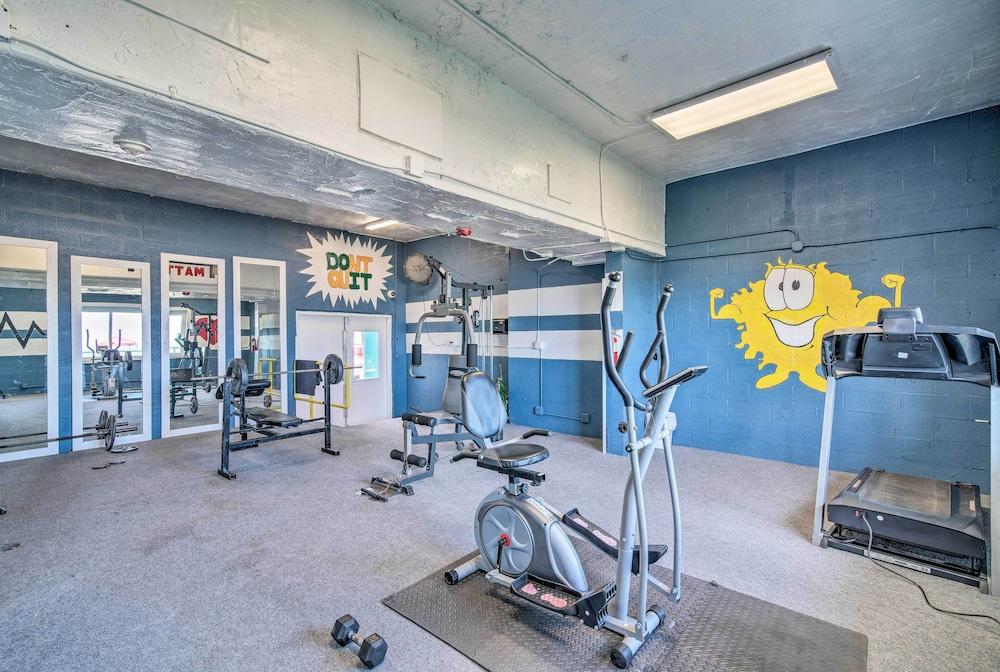 Corpus Christi Condo w/ Community Amenities!