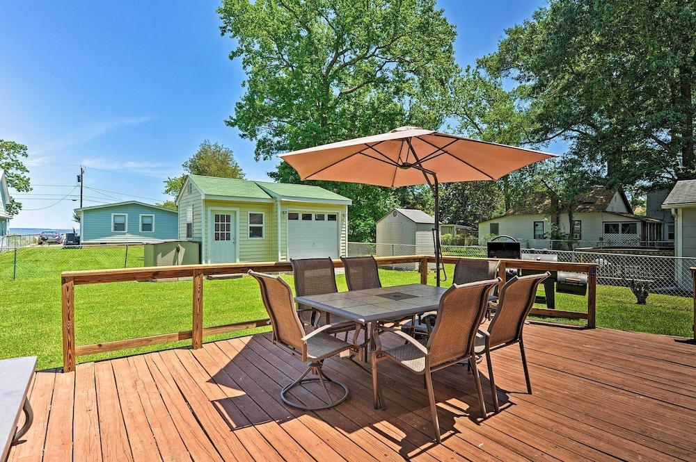 'isle Have Another' - 1 Block to Colonial Beach!