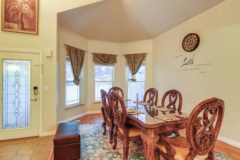 Anchorage Home ~ 8 Mi to Downtown!