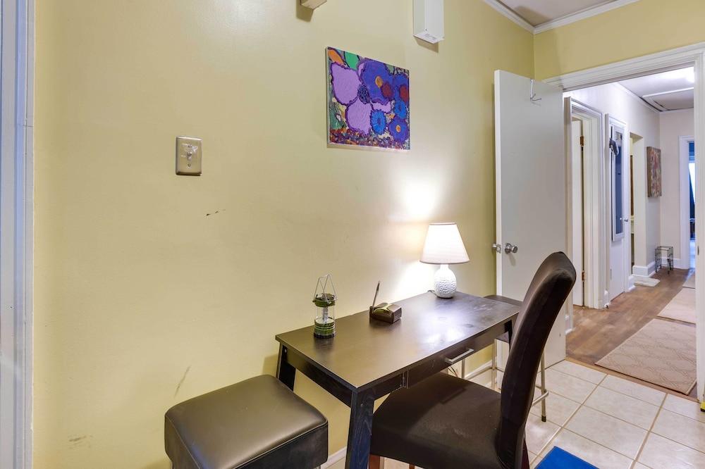 Cozy Tuskegee Home - 20 Mi to Auburn University!