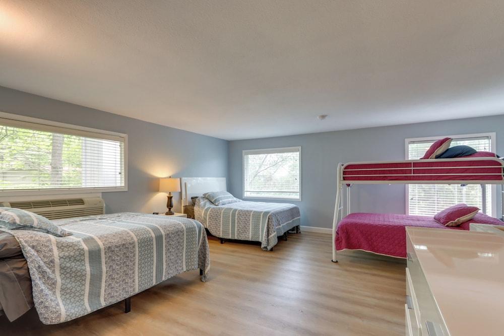 Hot Tub + Fire Pit: Margaritaville Resort Home!