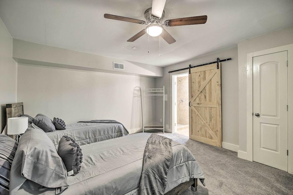 Modern Houston Gem: 1 Mi to Minute Maid Park!