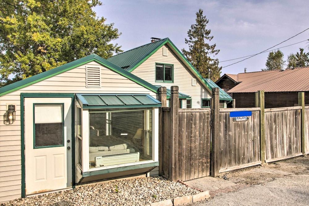 Diamond Lake Home w/ Dock Close to 2 Ski Resorts!