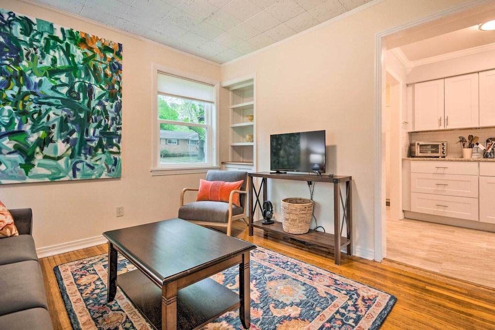 Newly Renovated Little Rock Escape w/ Yard!