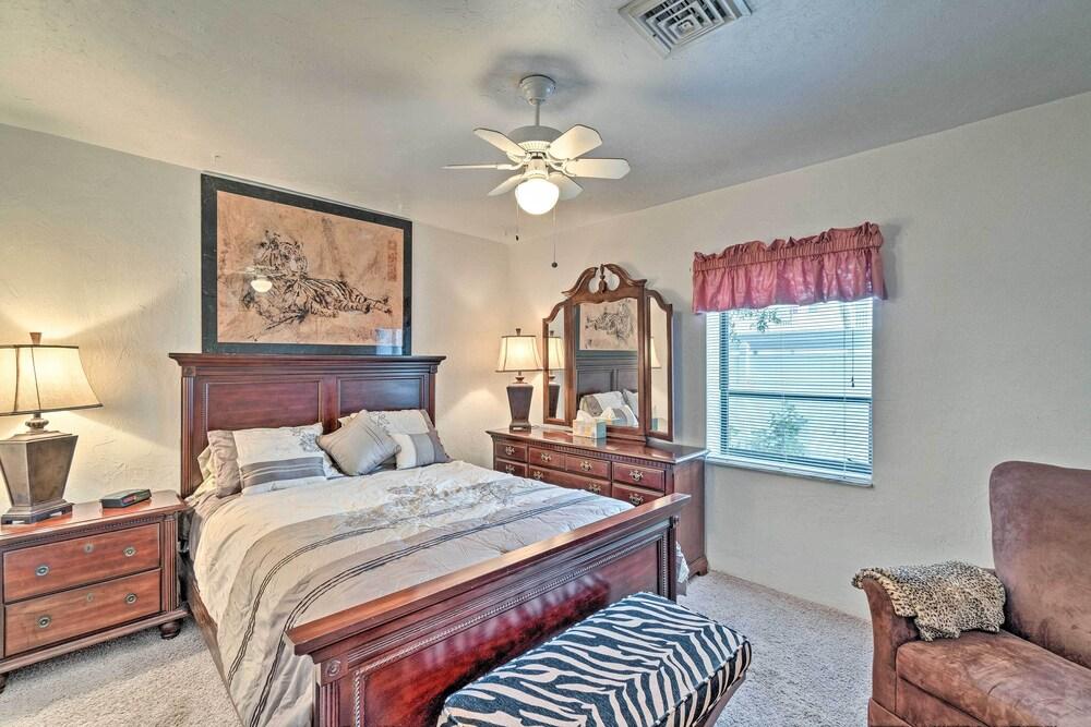 Updated Apartment Walking Distance to Venice Beach