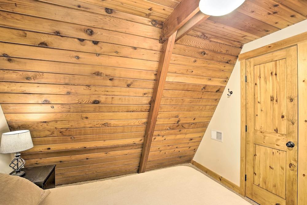 Lake Pepin Cottage w/ Decks + Private Beach!