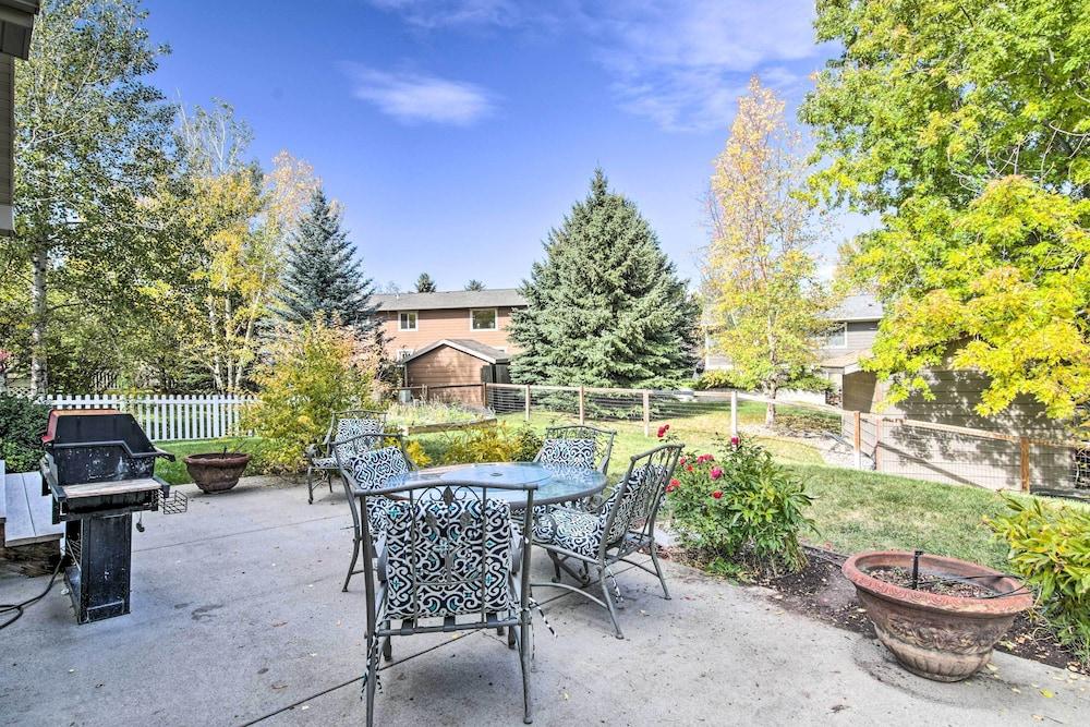 Large Home w/ Patio & Yard, 2 Mi to Downtown