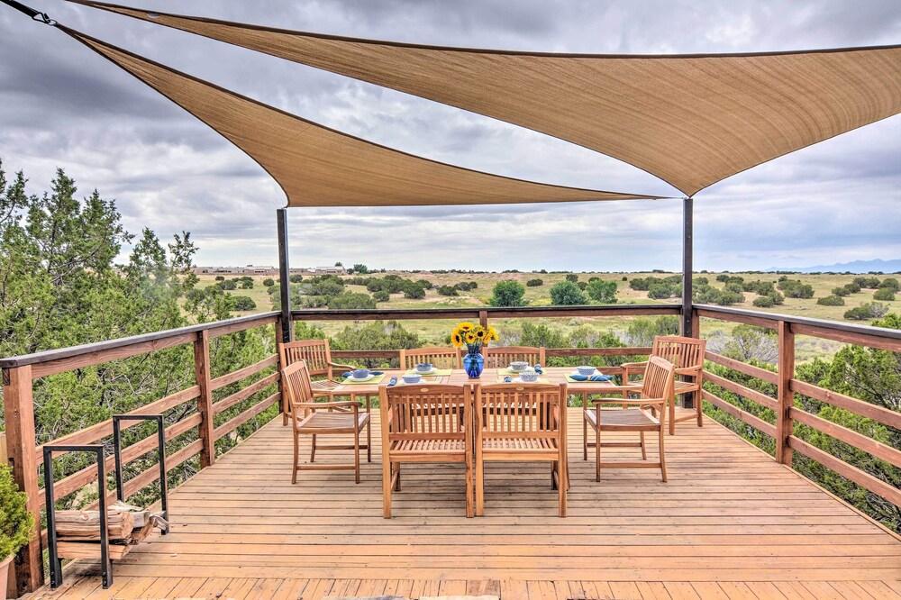 Dreamy Santa Fe Hideaway w/ Mountain Views!