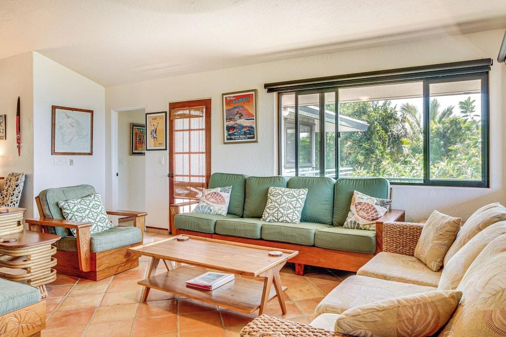 Ocean-view Bungalow: Walk to Pebbles Beach!