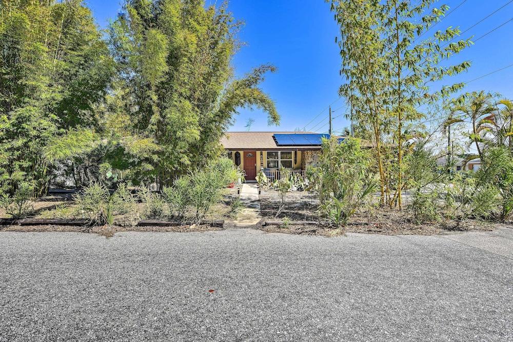 Unique Nokomis Home ~ 2 Mi to Beach Access!