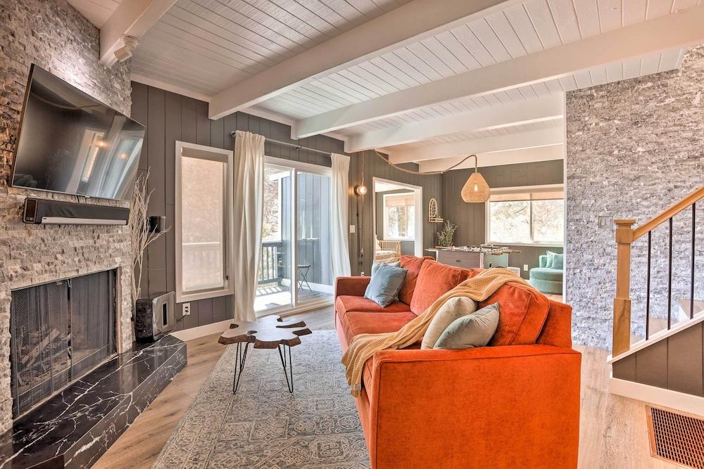 Stunning Lake Arrowhead Cabin w/ Lake Views!