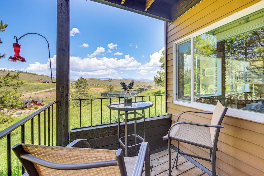 Ski-in/out Granby Ranch Condo w/ Balcony!