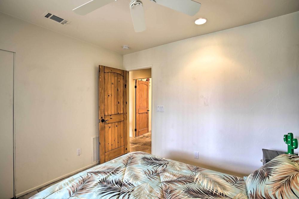 Indio Escape w/ Fire Pit & Resort Amenities!