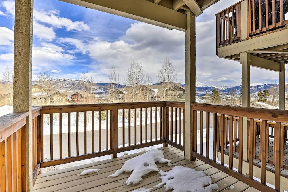 11 Mi to Keystone: Silverthorne Condo w/ Deck