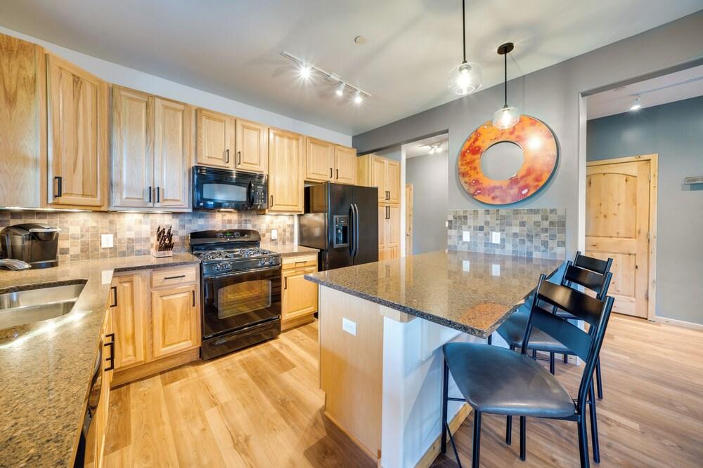 Four-season Winter Park Condo w/ Pool Access!