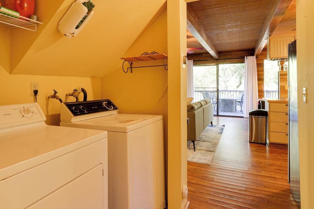 Spacious Groveland Cabin w/ Wraparound Deck!