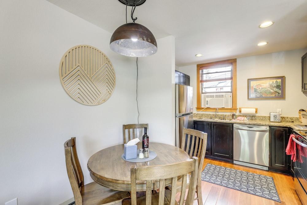 Telluride Condo: Walk to Lift, Bear Creek, & More!