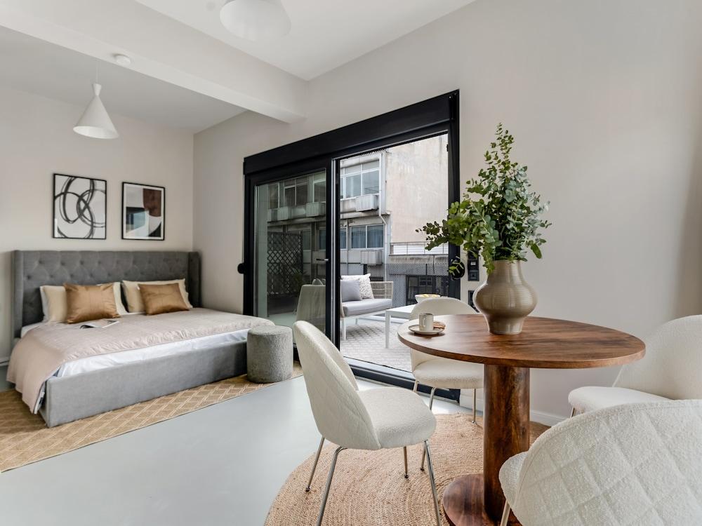 Sanders Port - Majest Studio With Roof-top Terrace