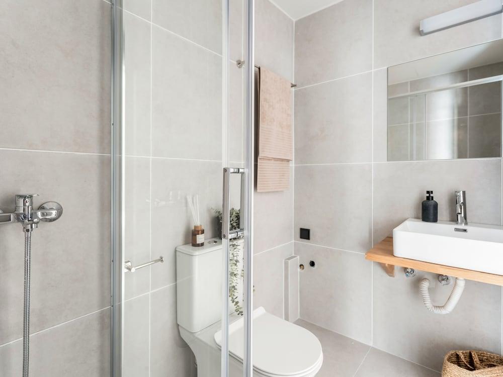 Sanders Port - Simple Studio Near Piraeus Port