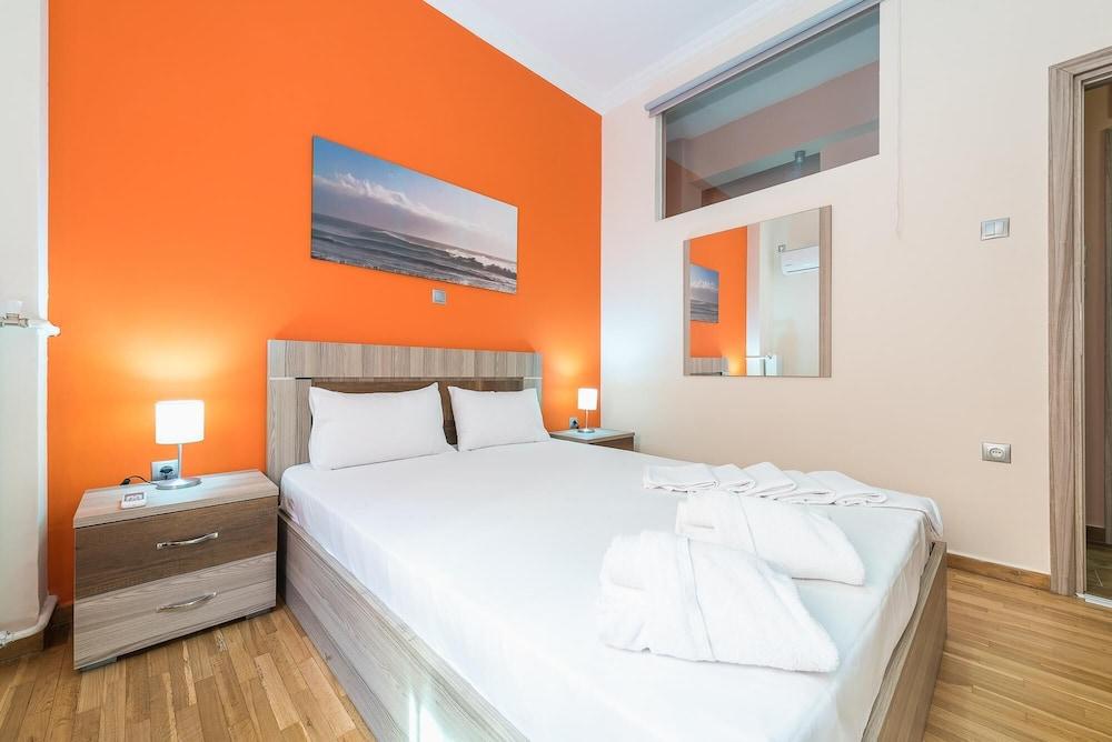 Stylish Home in Koukaki by Cloudkeys