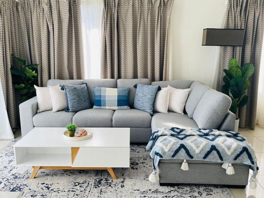 ZEN OCEAN BLISS - 2BR  Cozy Apt Sea View