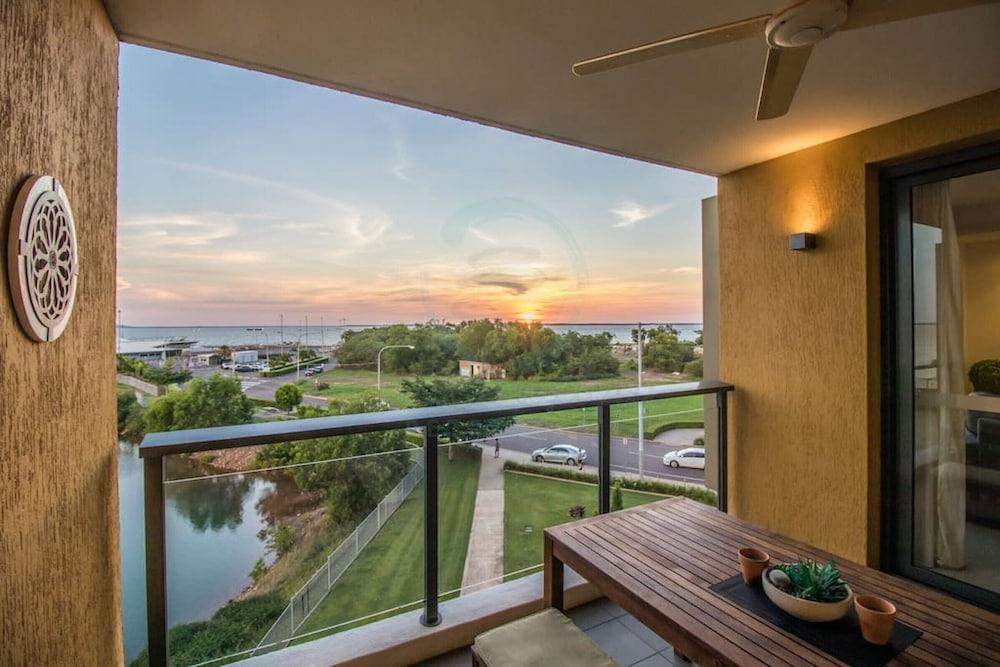 Zen by the Ocean - 1 BR Executive Apt