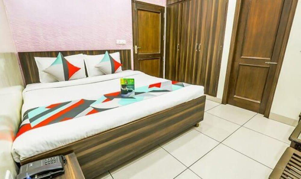 Fabexpress Mayank Palace