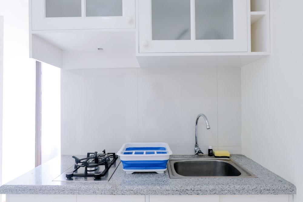 Cozy And Homey 1Br Apartment At Gateway Ahmad Yani Cicadas