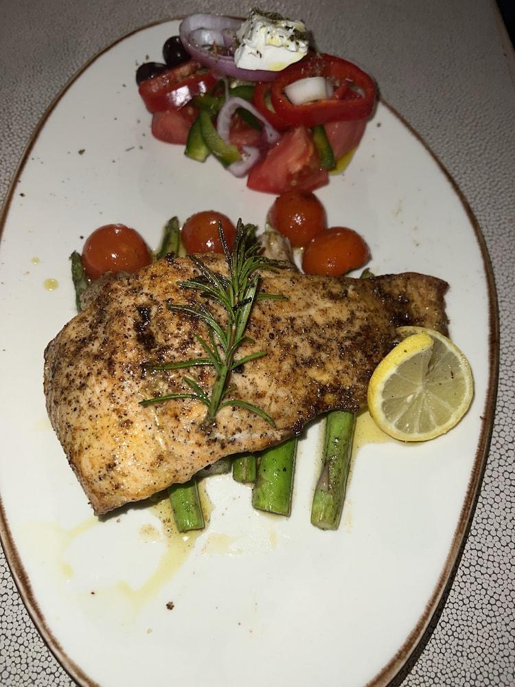 Garden Village Hotel