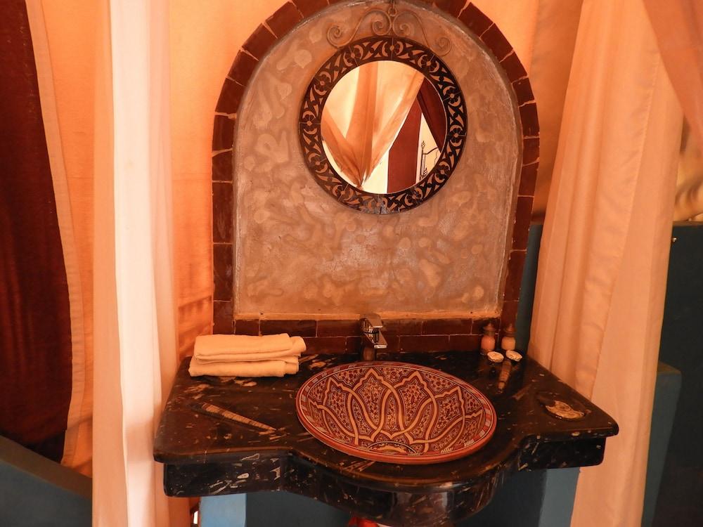 Luxury  Saf Saf Camp