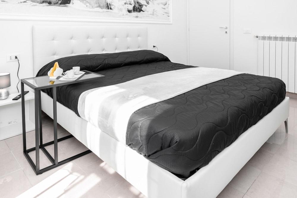 Emperooms Guest House