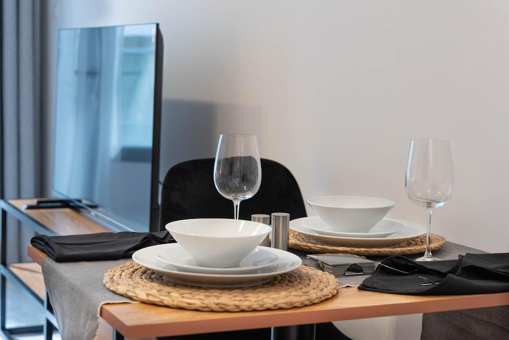 Spacious Studio in Oasis 714