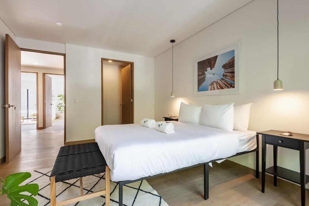 Wynwood House Schiller