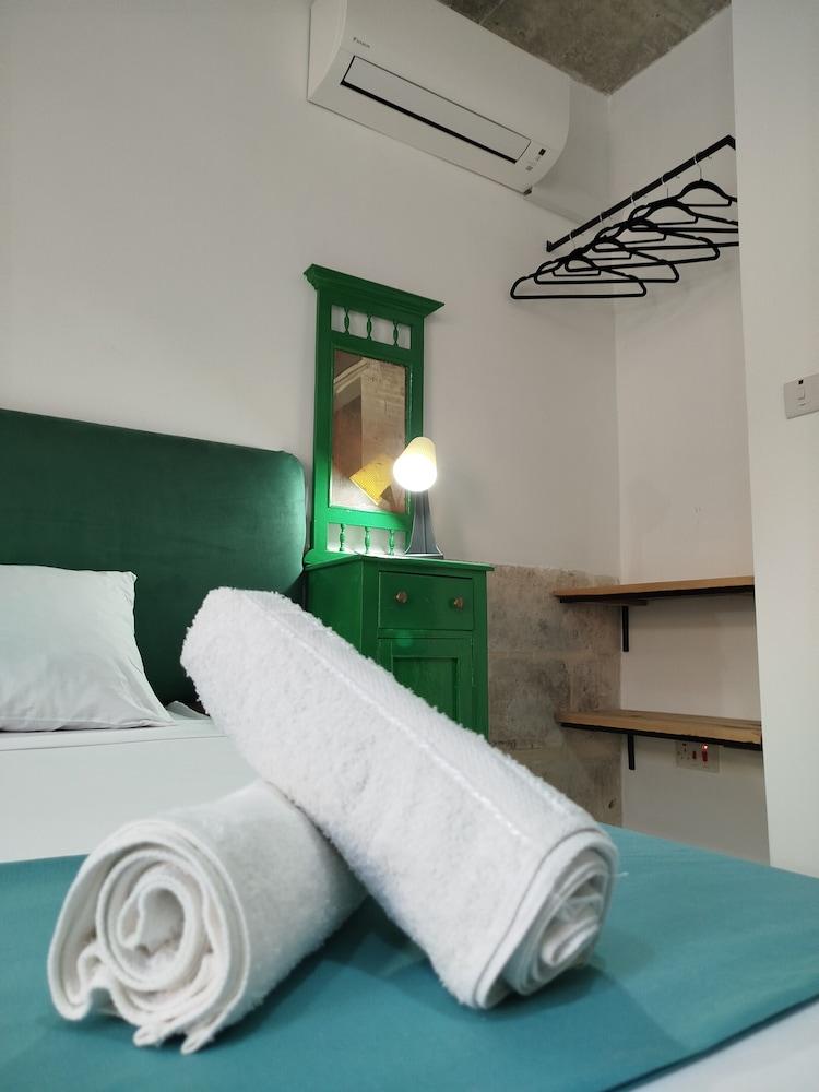 Limestone Sun Suites