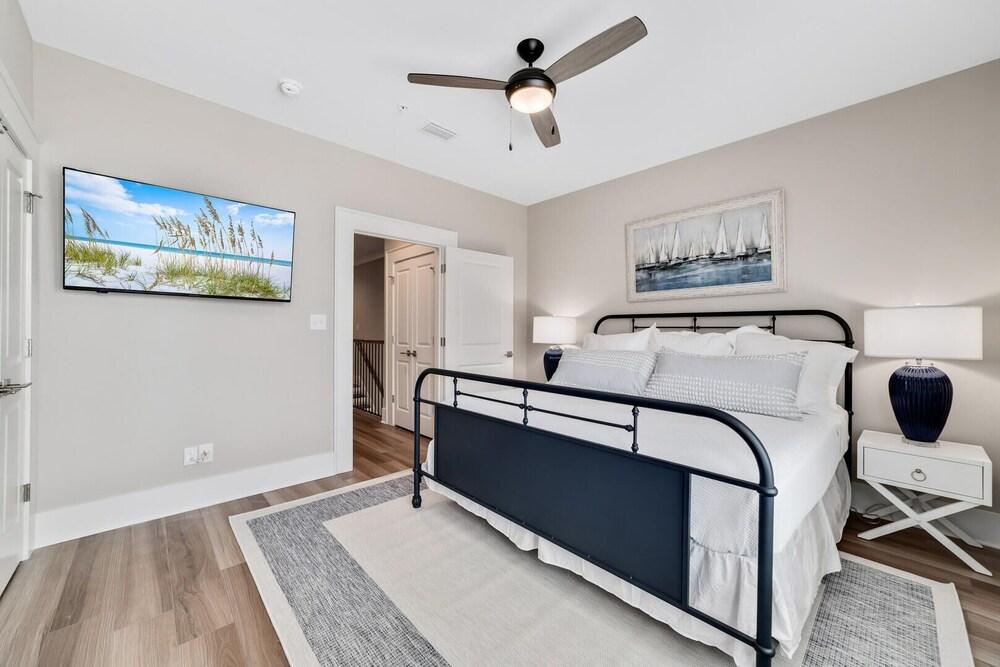 Don't Worry Beach Happy