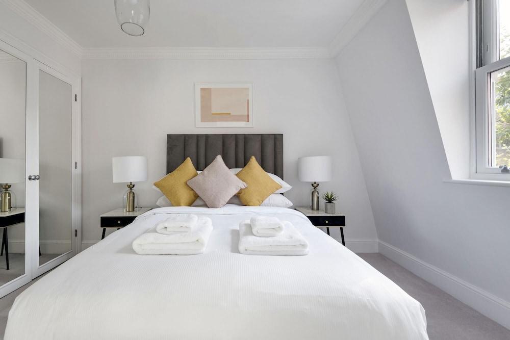 The Wellington Suite Next to Sloane Square