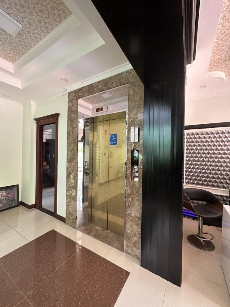 Capital O 1183 Villa Le Na