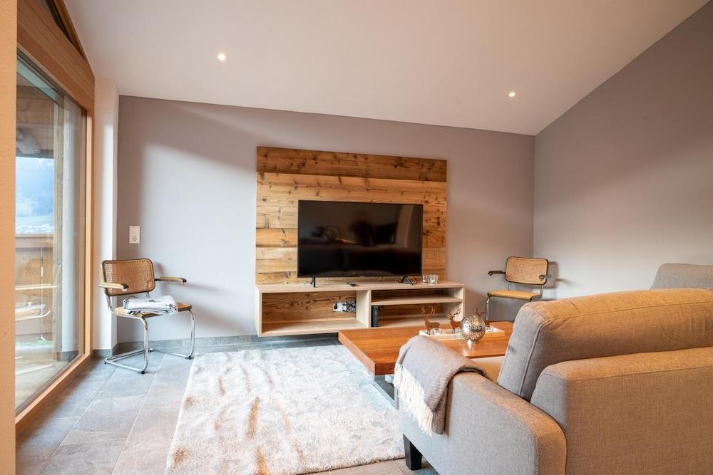 First IN Mountain Chalet A