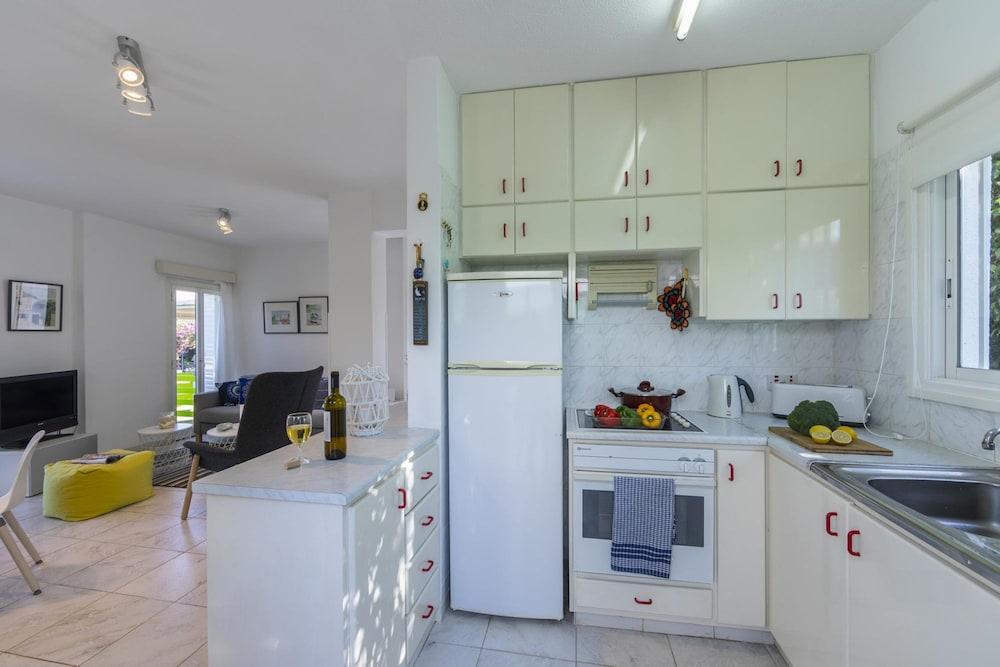 Protaras Lemon Tree Villa