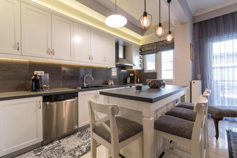 Comfortable and Spacious 2 bdr Apt