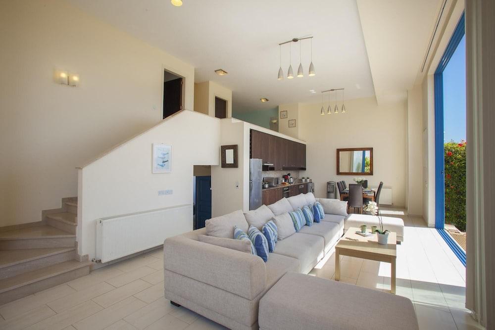 Villa Infinite Aretousa