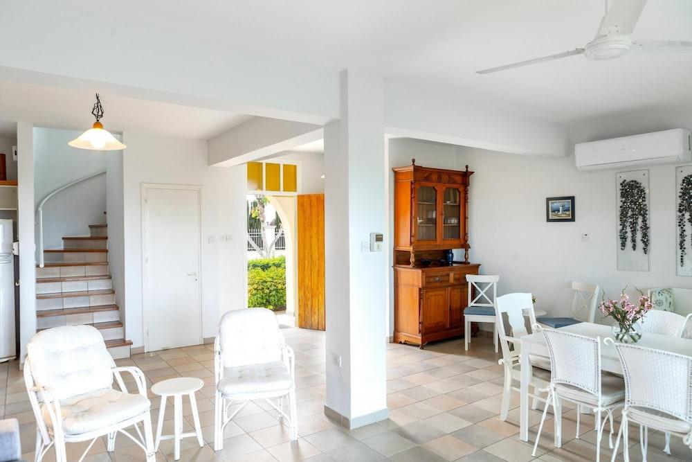 Sirina Waterfront House