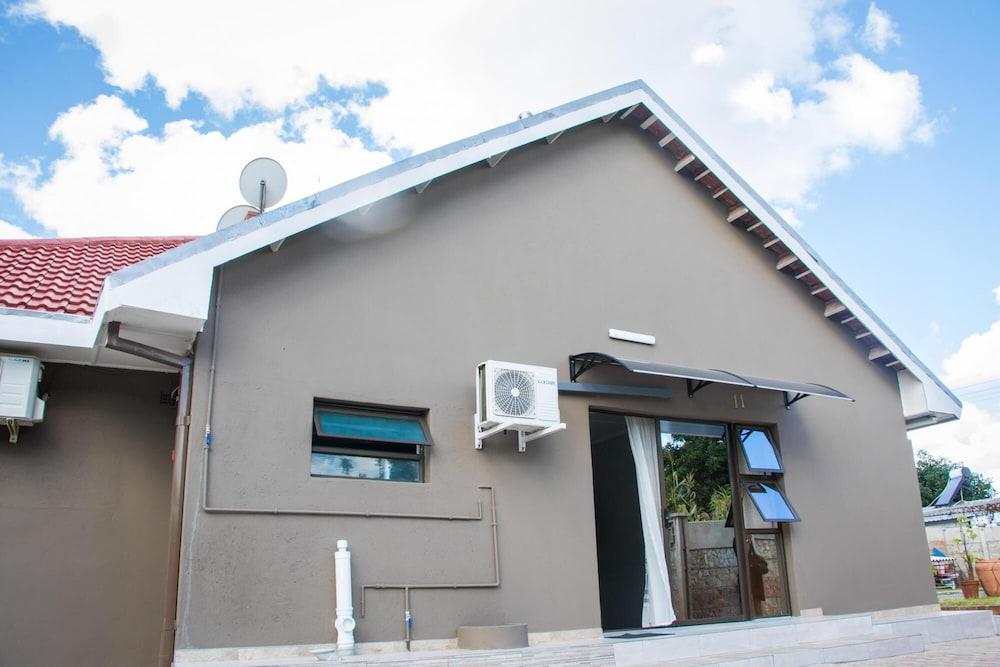 Standard Room 2 in Morningside Guesthouse - 2092